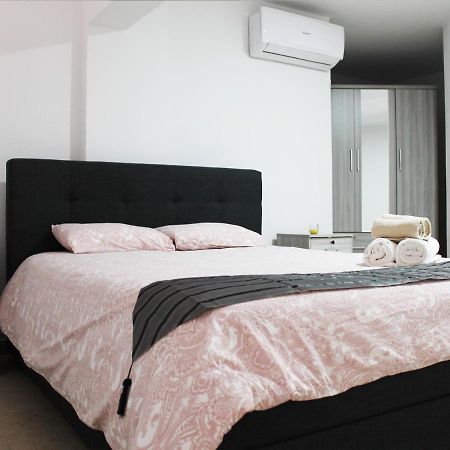 לרנקה Duplex Comfort Apartments מראה חיצוני תמונה